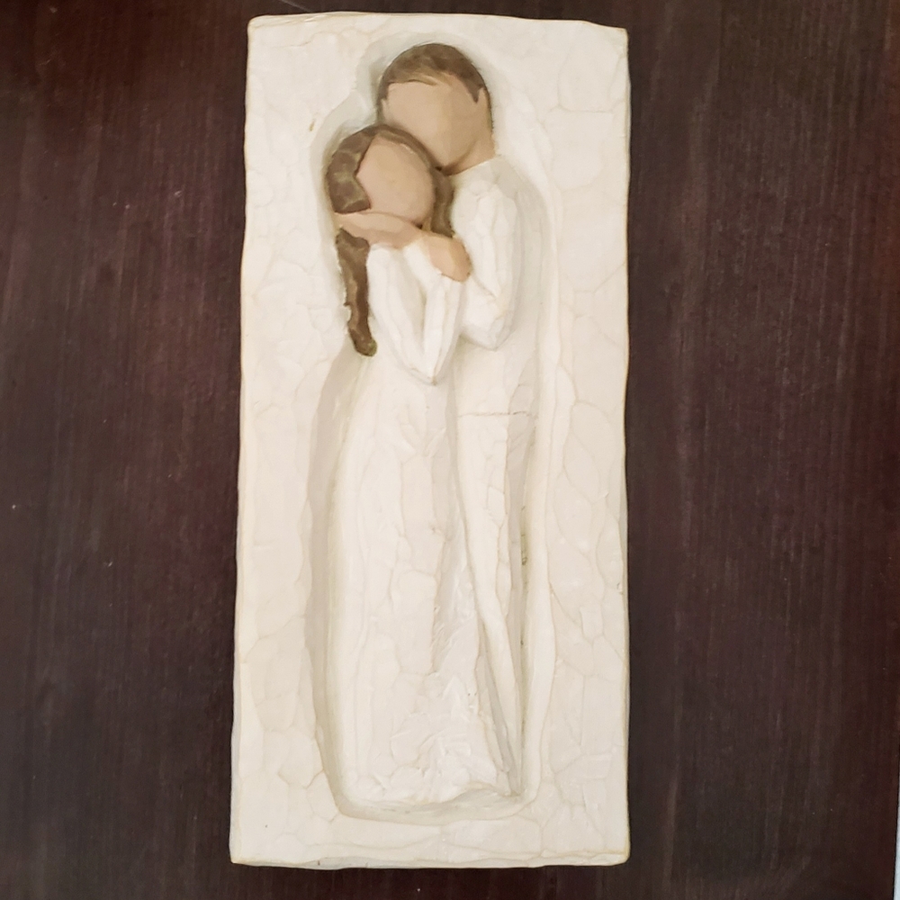 WILLOW TREE Embrace Plaque